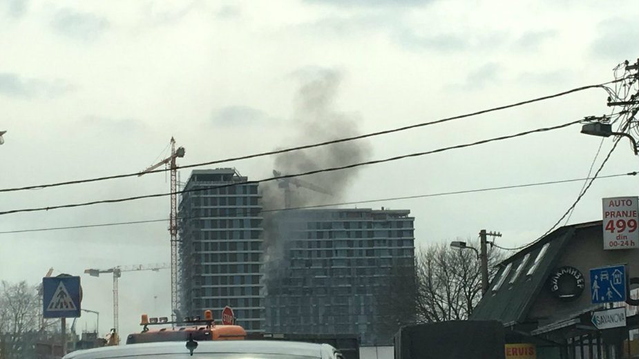Ugašen požar u "Beogradu na vodi" 1
