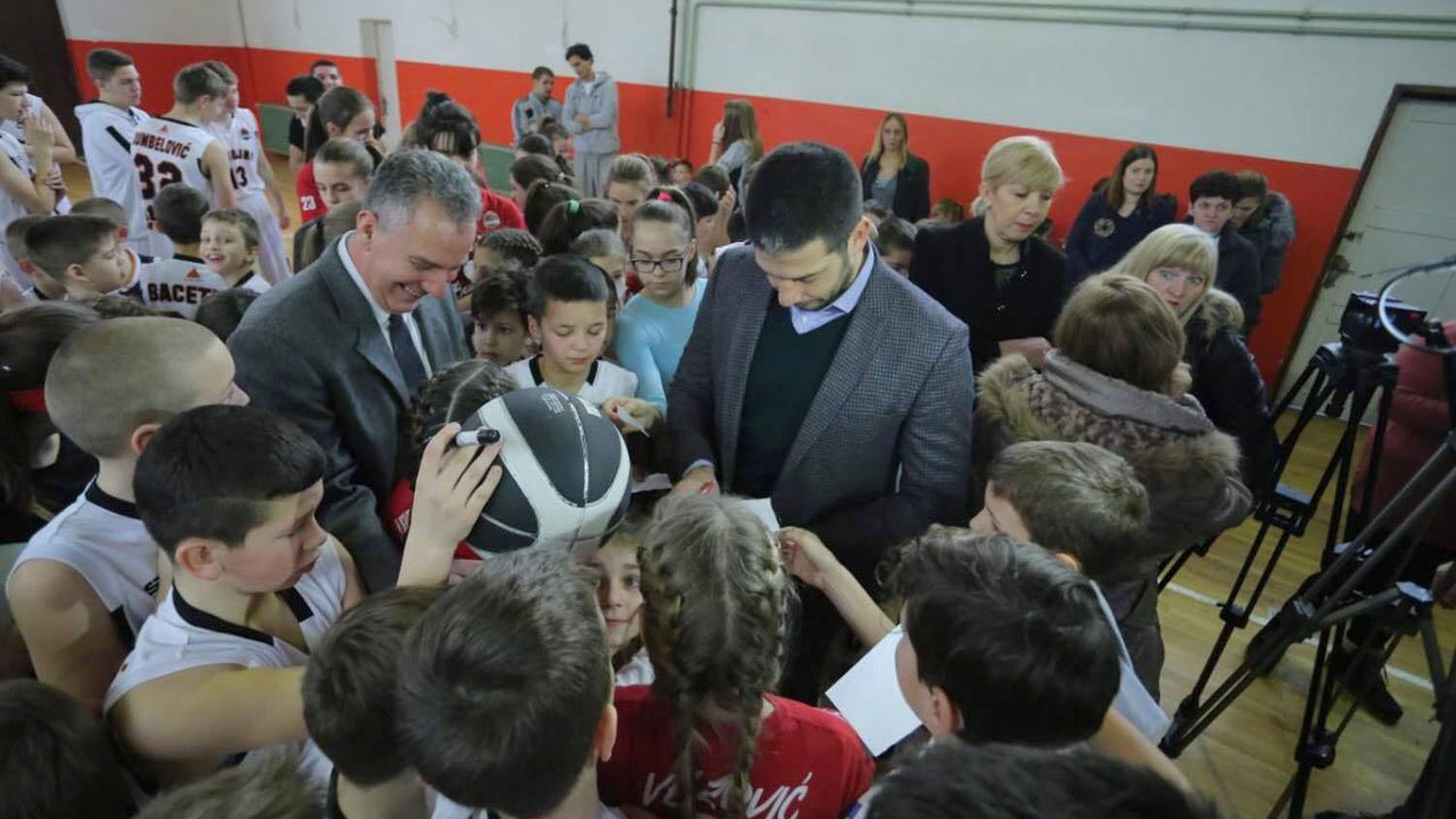 Od države lopte i obećanje o sportskoj hali 1