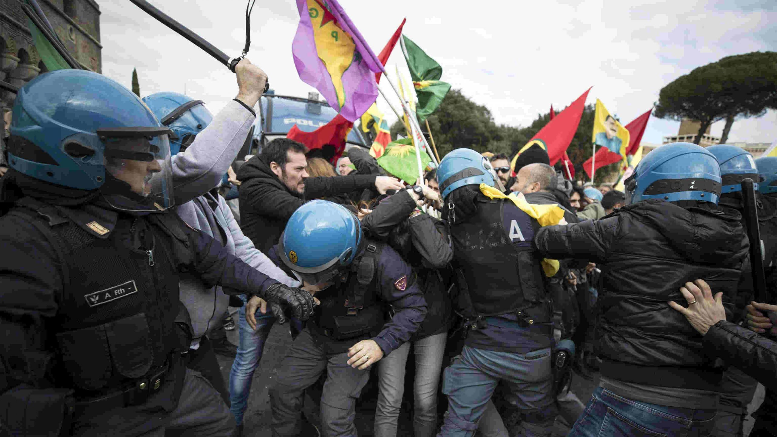 Erdogan u Vatikanu, Kurdi ipak protestovali 1