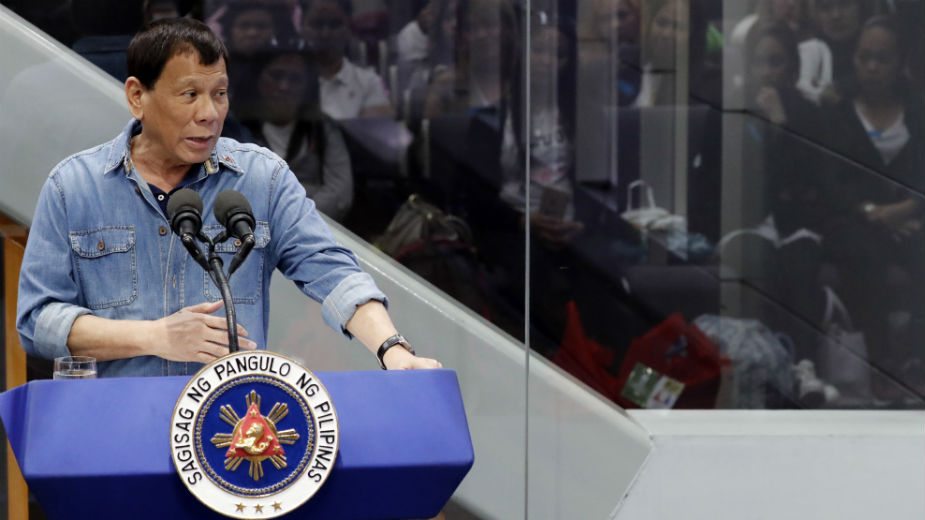 Duterte: Pobunjenicama pucajte u vaginu 1