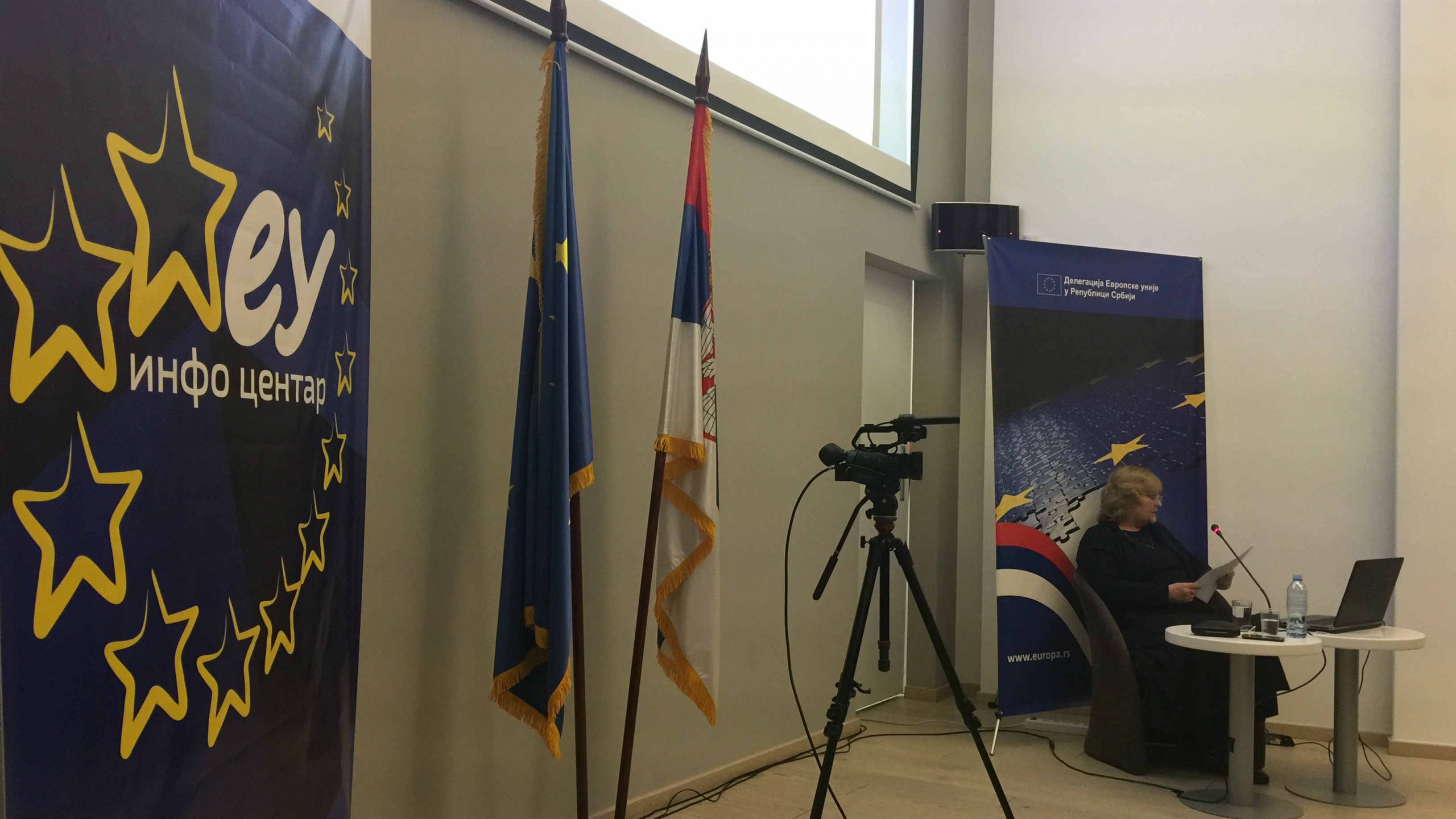 Najmanje trećina novinara doživljava pritiske vlasti 1