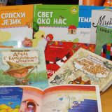 Besplatni udžbenici kao politička parola 4