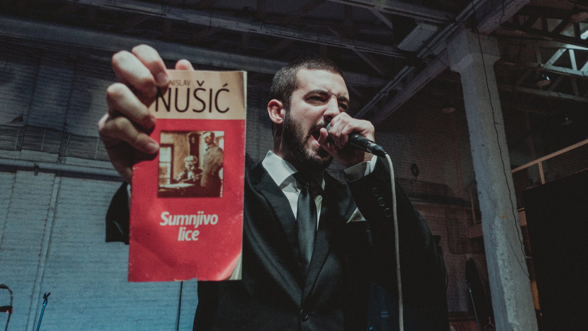 Sumnjivo lice: Šta je smešno? 1