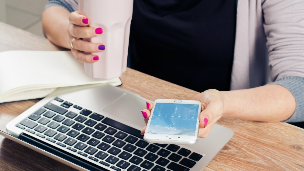 Trećina daje prednost telefonu nad dragim ljudima 1