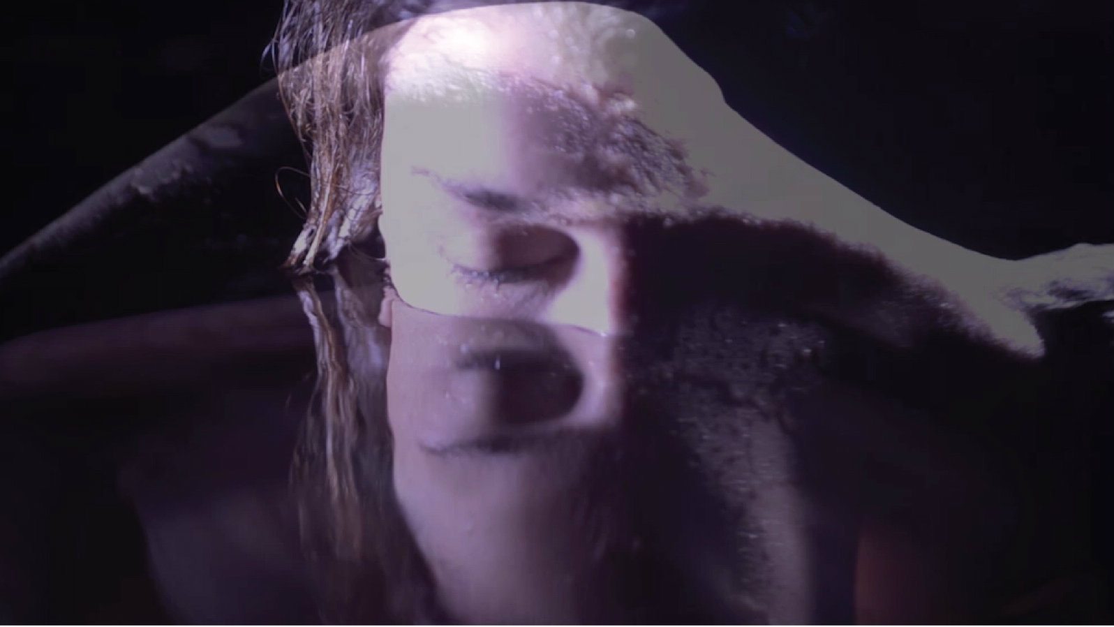 Video instalacija slikarke Mine Radović 14. februara 1