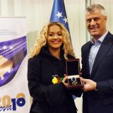 Tači odlikovao Ritu Oru 8