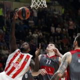 Zvezda "stotkom" pobedila Armani 15