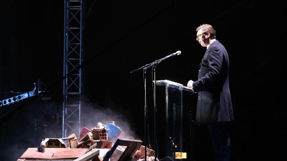 Oštre poruke Zapadu za unutrašnju upotrebu 1