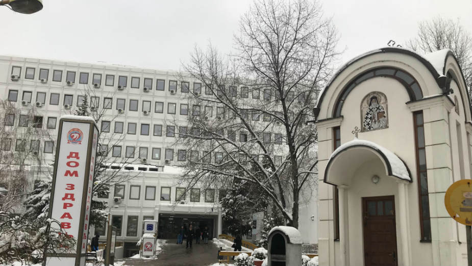 Crkvena "okupacija" bolnica 1