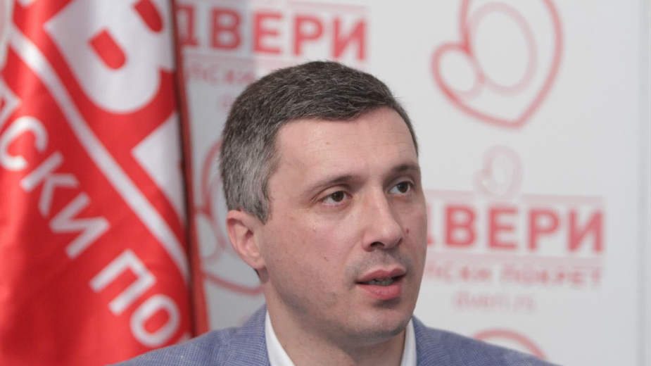 Sedam nekretnina Vučića za 25 godina 1