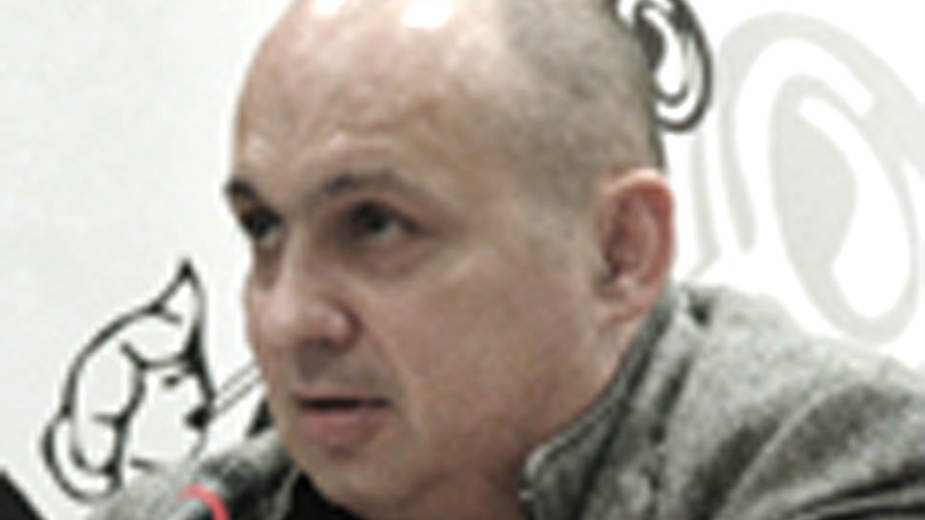 Bedni pokušaji mačo udvaranja 1