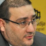 Srušiću spomenik Miloševiću 8