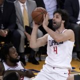 Teo i Bobi neprimetni, Kari povređen 1