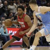 "Viner" sa devet metara 8