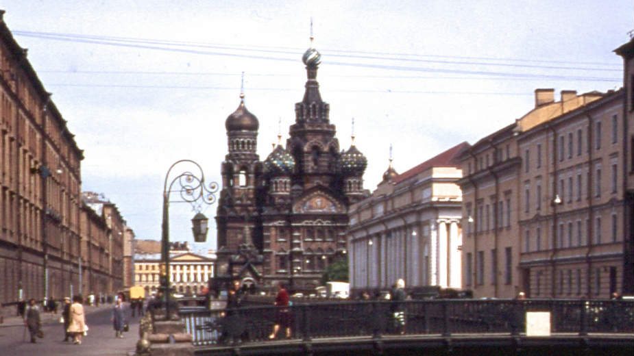 Rusija (3): Retro žurke i tvist 1