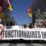 Francuska: Protesti sindikata zbog politike stezanja kaiša 7