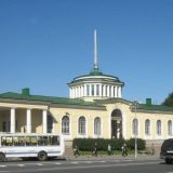 Rusija (2): Devojke na peronu 2