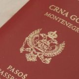 Oduzeti pasoši poslanicima Demokratskog fronta 1