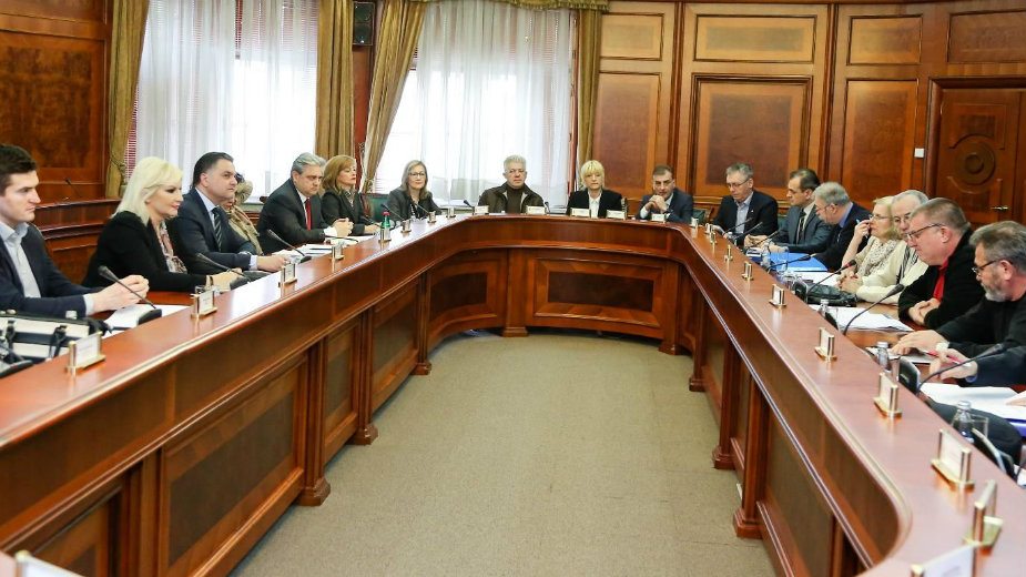 Mihajlović: Cilj je da železničke kompanije posluju efikasno 1