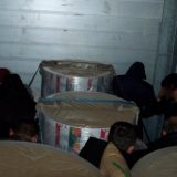 Carina: Među ambalažom 12 ilegalaca 5