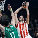 Zvezda pobedila Unikahu 8