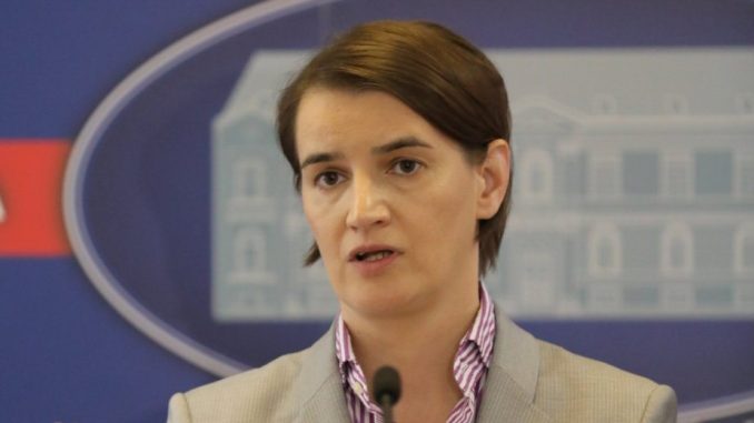 Premijerka Brnabić osudila Šešeljevo ponašanje 1