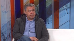 Zašto i da li Vučić beži od delegacije EU? 1