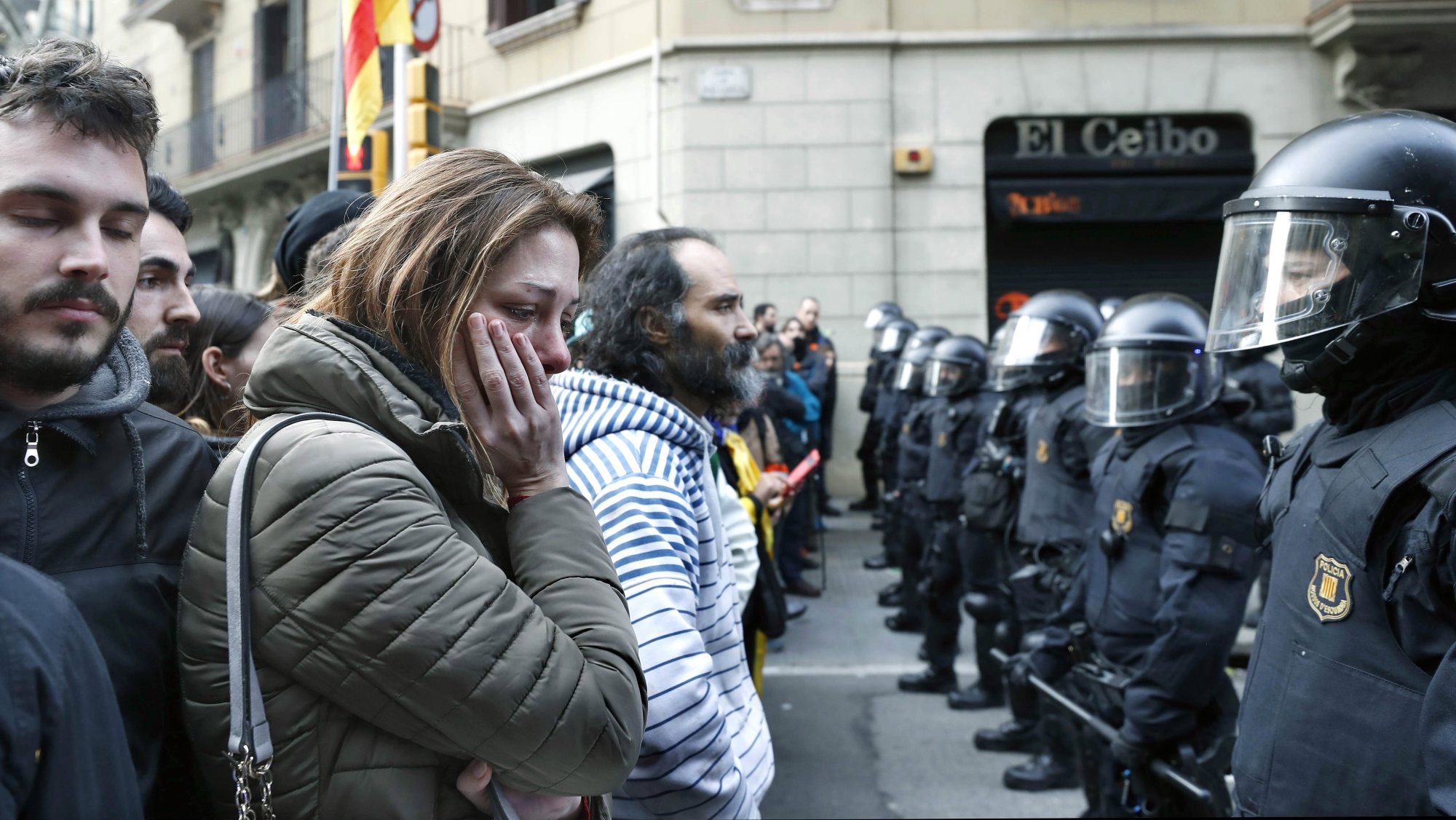 Sukobi policije i demonstranata u Barseloni (FOTO) 1