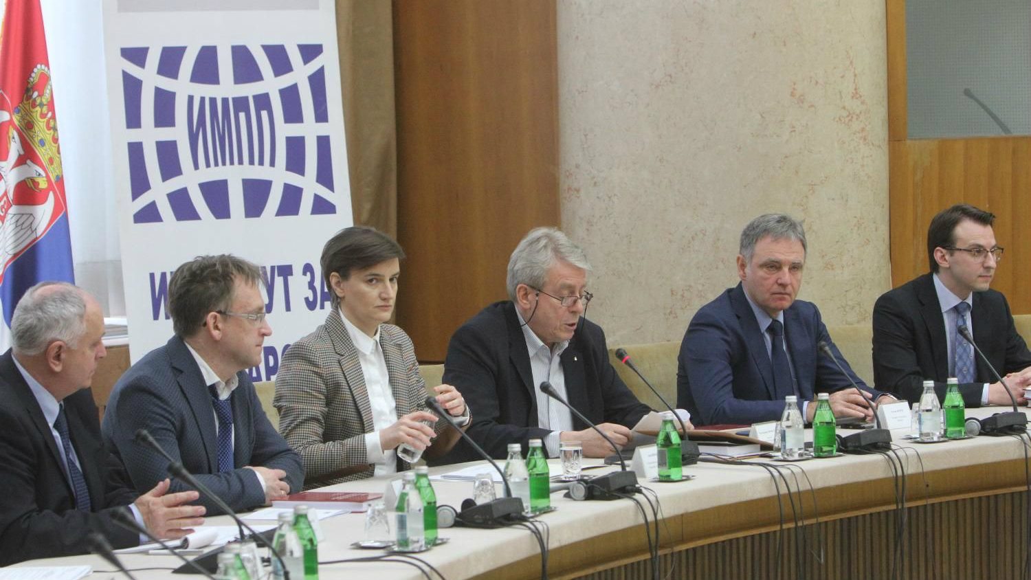 Brnabić: Uzeti u obzir pozicije oba naroda 1