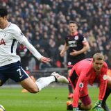 "Pevci" love "staru damu" 15