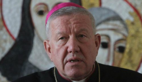 Nabiskup Hočevar služi uskršnju misu bez prisustva vernika 4