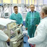 Institutu za majku i dete dobio monitor za praćenje rada organa za bebe 12