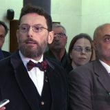 "Bakarec pokazao odakle dolaze najjezivije pretnje novinarima Danasa": Poslanici opozicije o pozivu poslanika SNS na linč nezavisnih medija 11