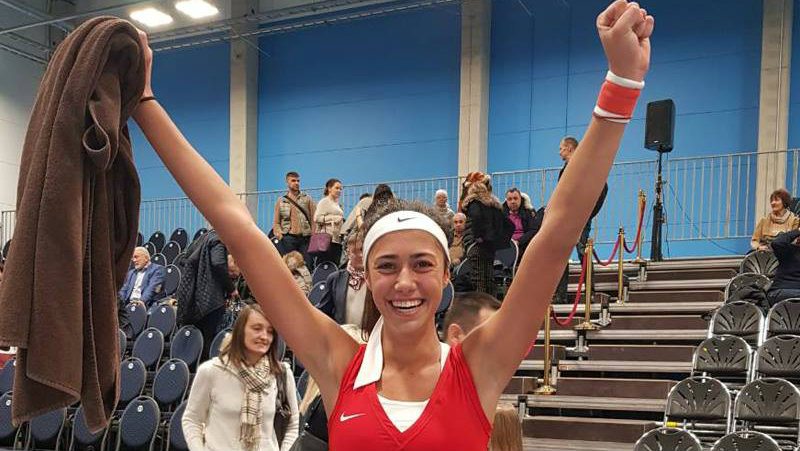 Olga Danilović poklanja novac od nagrade dečijoj bolnici u Tiršovoj 1