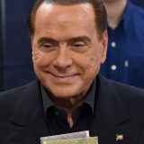 Berluskoni : Podržaću Salvinija 2