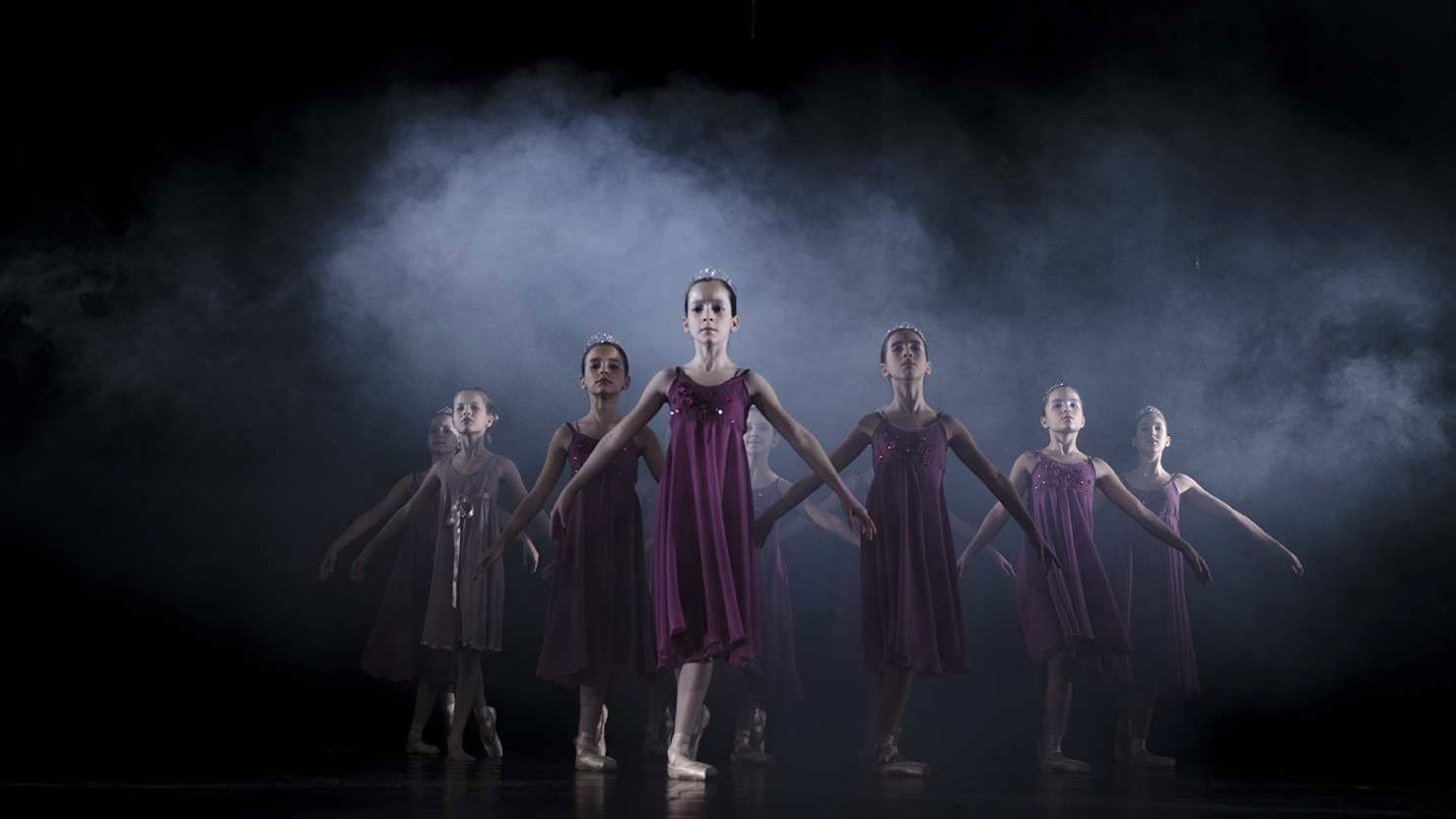 Pozorišna predstava za decu Škole igre Ašhen Ataljanc 1