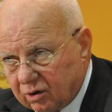 Fila: Podržavam ideju ali ne način podnošenja inicijative da se Miloševiću podigne spomenik 12