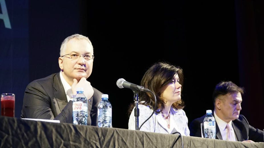 DS u stvari bira između ulaska i neulaska u Đilasov savez 1