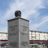 Bista Gagarina poklon, vlast kriva za loš postament 6