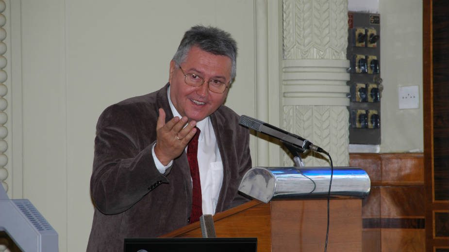 Za rektora jedan mandat 1