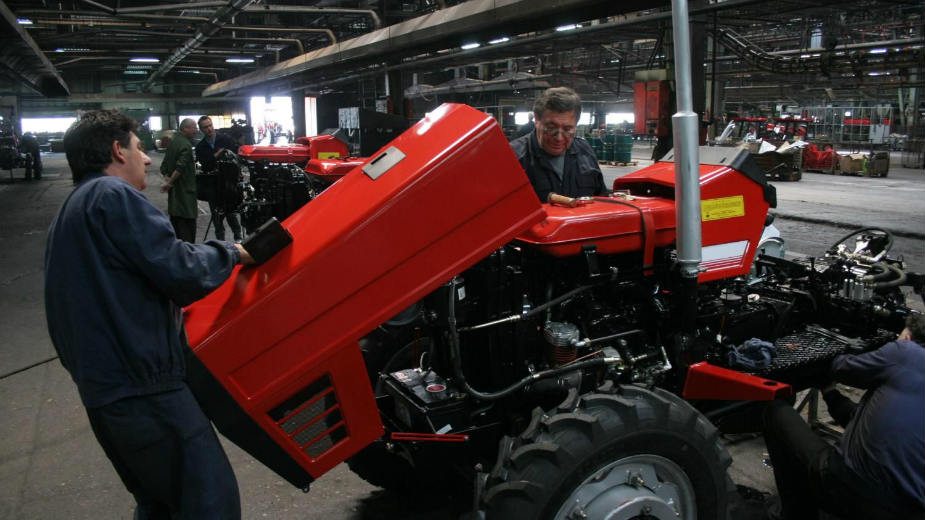 Kako je propadala Industrija motora i traktora 1