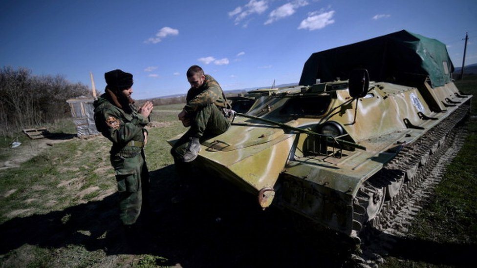 Grupa građana Srbije osuđena na 70 godina zatvora zbog terorizma 4 Kozak i Srbin u Ukrajini