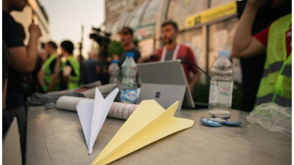 Niš i Požega: Građani ne odustaju od protesta 4 Detalj sa protesta u Nišu, april 2018.