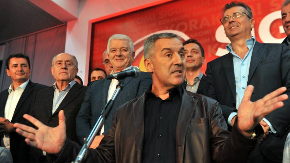 Opozicija prepustila pobedu Đukanoviću 1