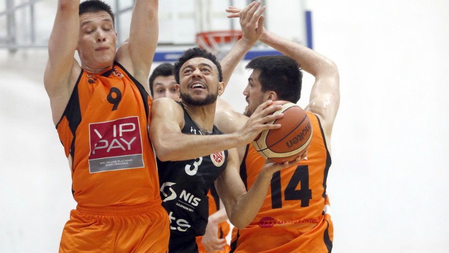 Novi sparing za crno-bele 1 Novi sparing za crno-bele 1