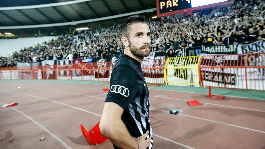 Sami pali, sami se ubili 1