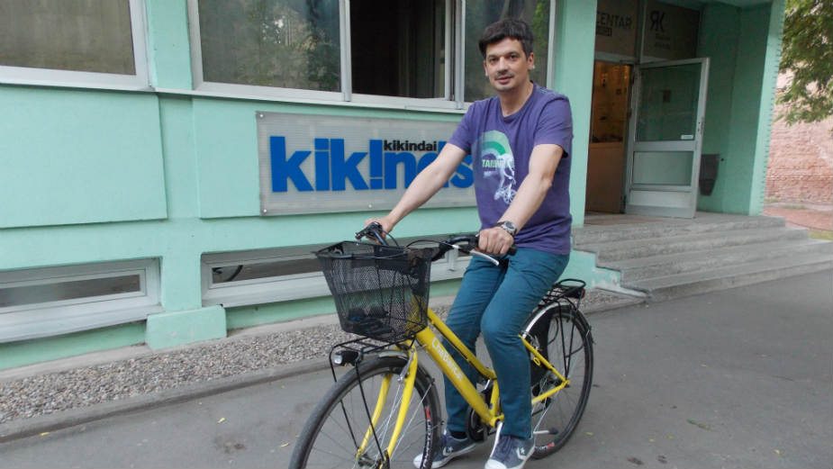 Željko Bodrožić: Dokle pomoću štapa i kanapa 1