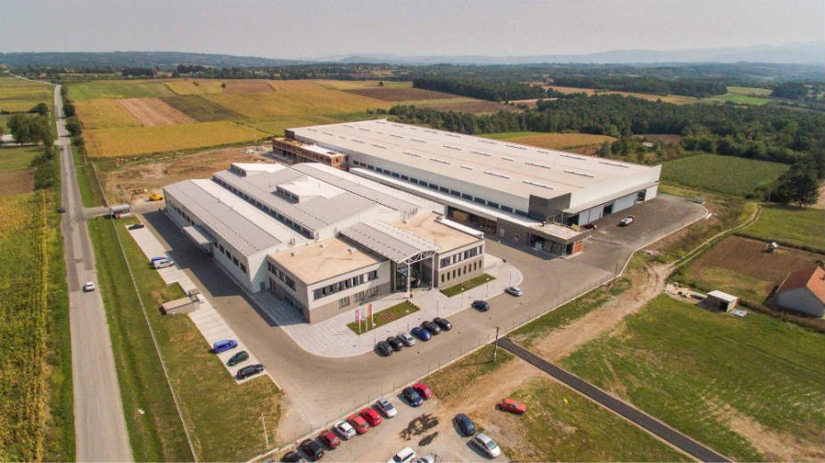 Najpre tramvaji, a zatim i proizvodnja drugih šinskih vozila 1 Najpre tramvaji, a zatim i proizvodnja drugih šinskih vozila 1