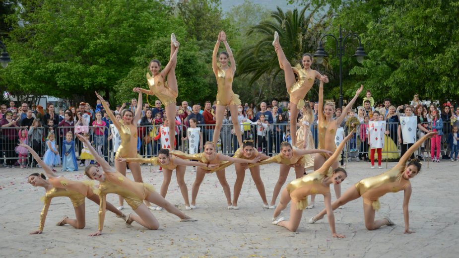 Muzička fešta pod maskama u Starom gradu 1 Muzička fešta pod maskama u Starom gradu 1