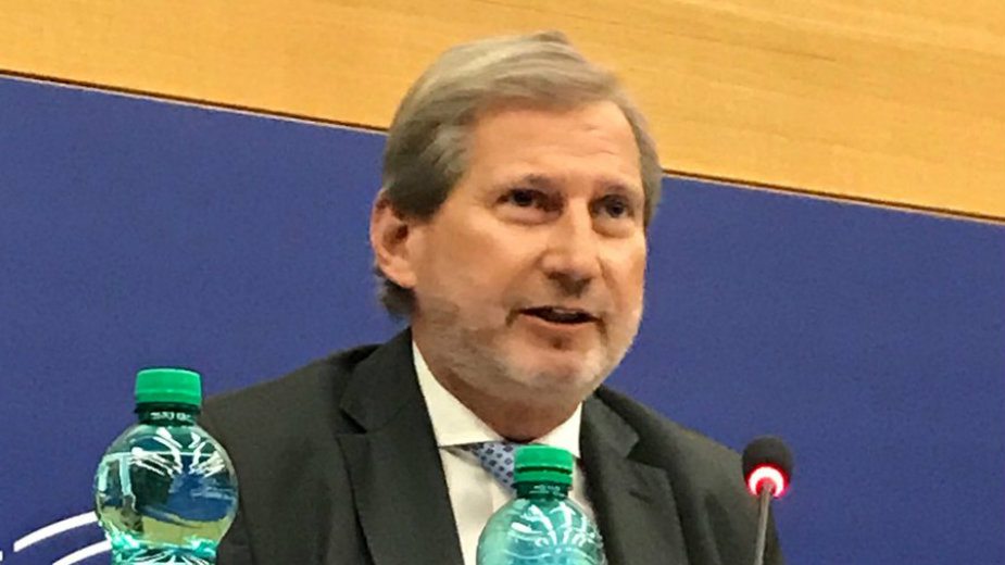 Han: Izjava Makrona nije u suprotnosti sa politikom EU 1